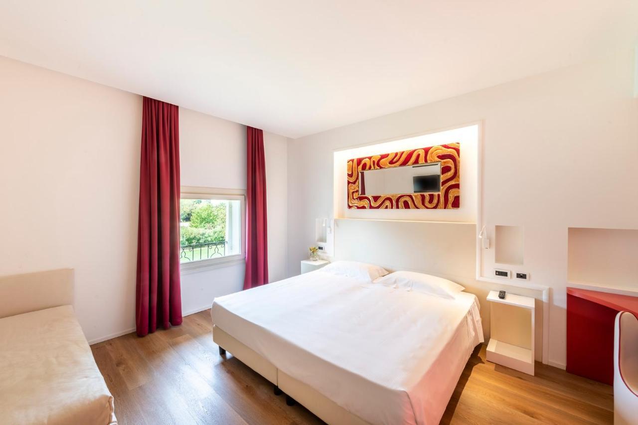 Hotel Villa I Pini Malo  Kültér fotó
