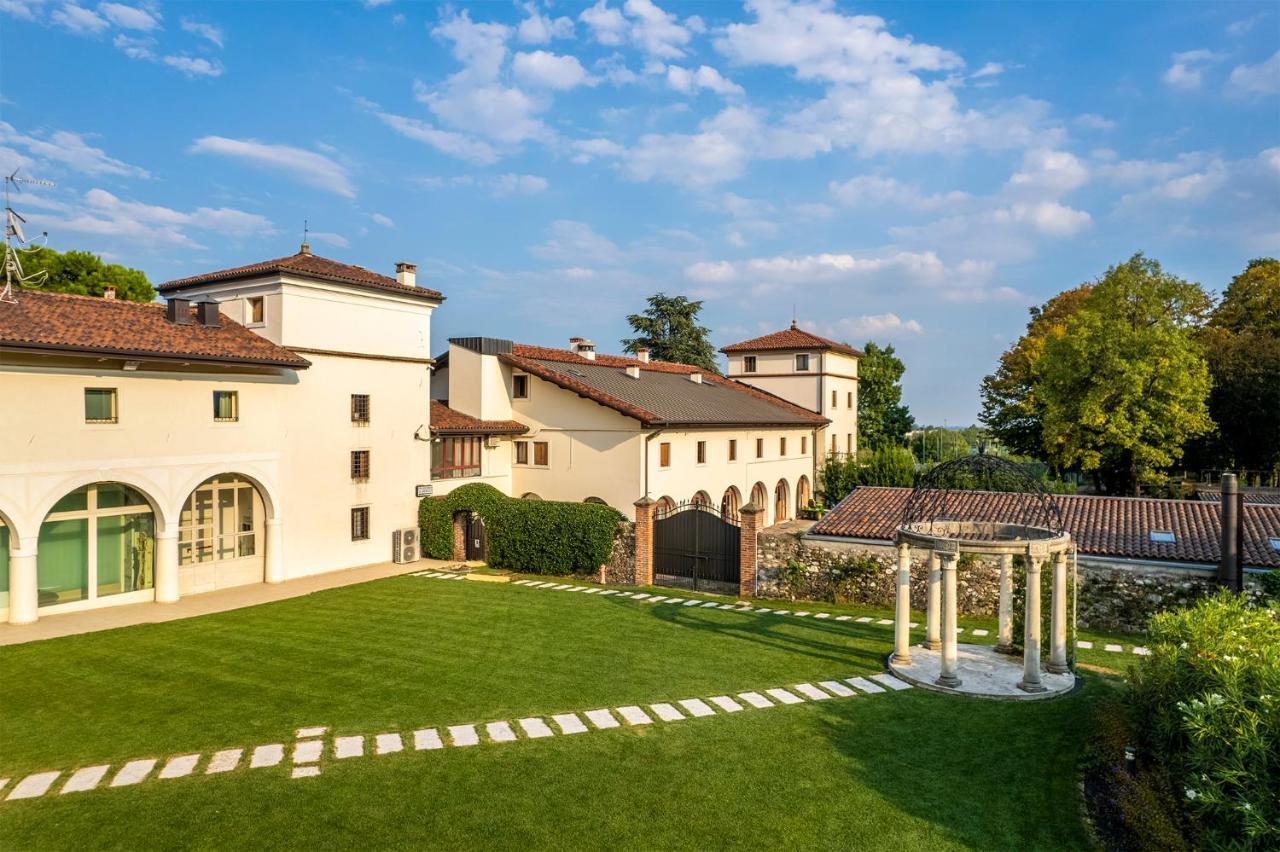 Hotel Villa I Pini Malo  Kültér fotó