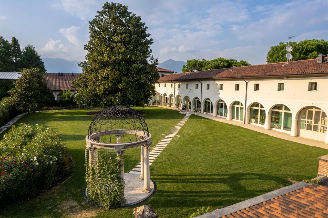 Hotel Villa I Pini Malo  Kültér fotó