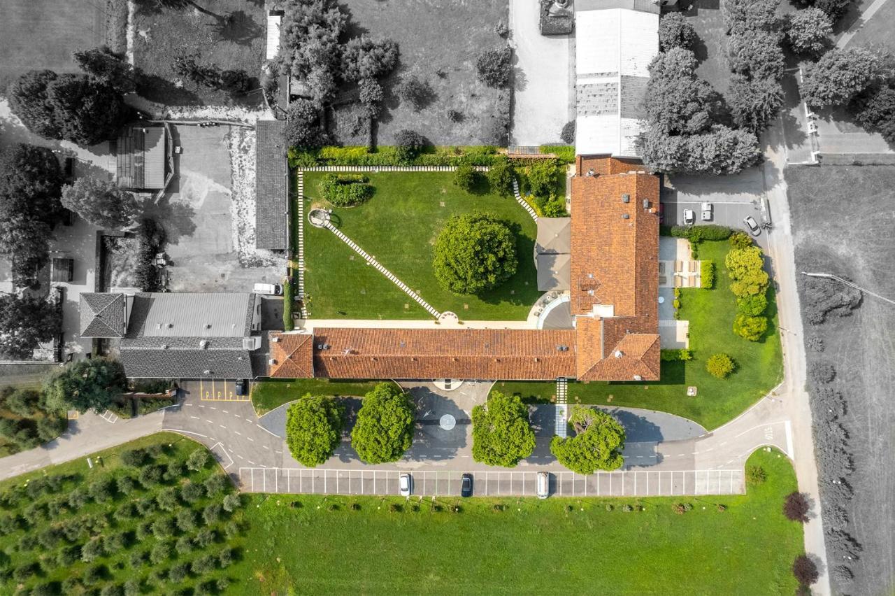Hotel Villa I Pini Malo  Kültér fotó